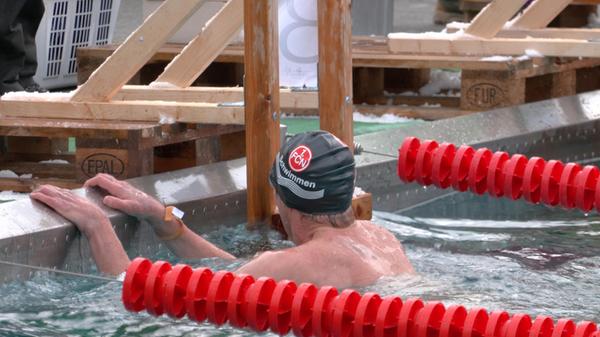 Die Schwimmstile waren Brust oder Freistil. Die Strecken waren 50 bis 1000 Meter lang.