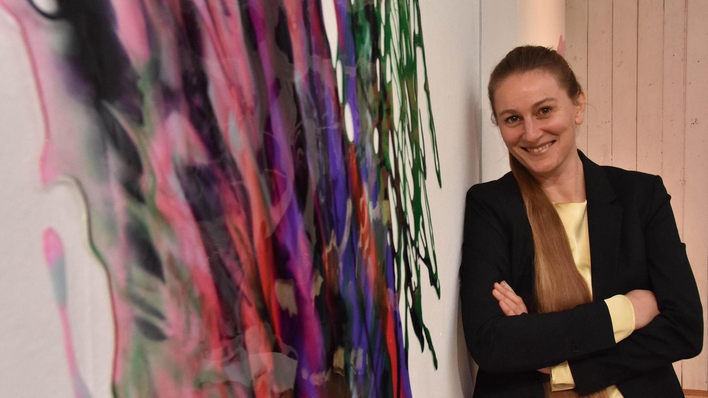 2021 war der Fürther SI-Club Ausrichter des Kunstpreises, der der in Hirschaid lebenden Stefanie Brehm - hier im Kulturort Badstraße - zuteil wurde. 2021 war der Fürther SI-Club Ausrichter des Kunstpreises, der der in Hirschaid lebenden Stefanie Brehm - hier im Kulturort Badstraße - zuteil wurde.