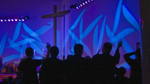 In der LUX Kirche steigt am Samstag, 11. Januar, von 14 Uhr bis 21 Uhr ein "Dancebattle". Unter dem Motto "Feel your mind 4" duellieren sich Tänzerinnen und Tänzer zu Hiphop und RnB. Wer mittanzen möchte, kann sich noch vor Ort anmelden, ansonsten sind auch Zuschauer gerne gesehen.