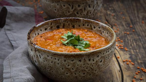 Red lentil soup with paprika, ginger and coconut m
