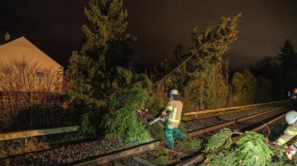 Der Sturm, der am Donnerstagabend über Bayern fegte, hat auch vor der Region nicht Halt gemacht.