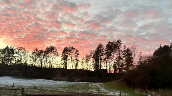 Herrliche Abendstimmung mit Blick auf Kleinmeinfeld.