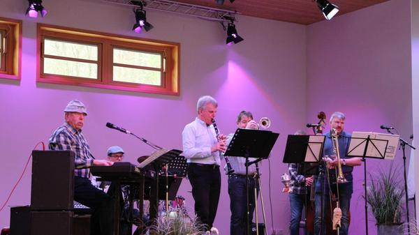 IMG_4825-Dixie-Landler