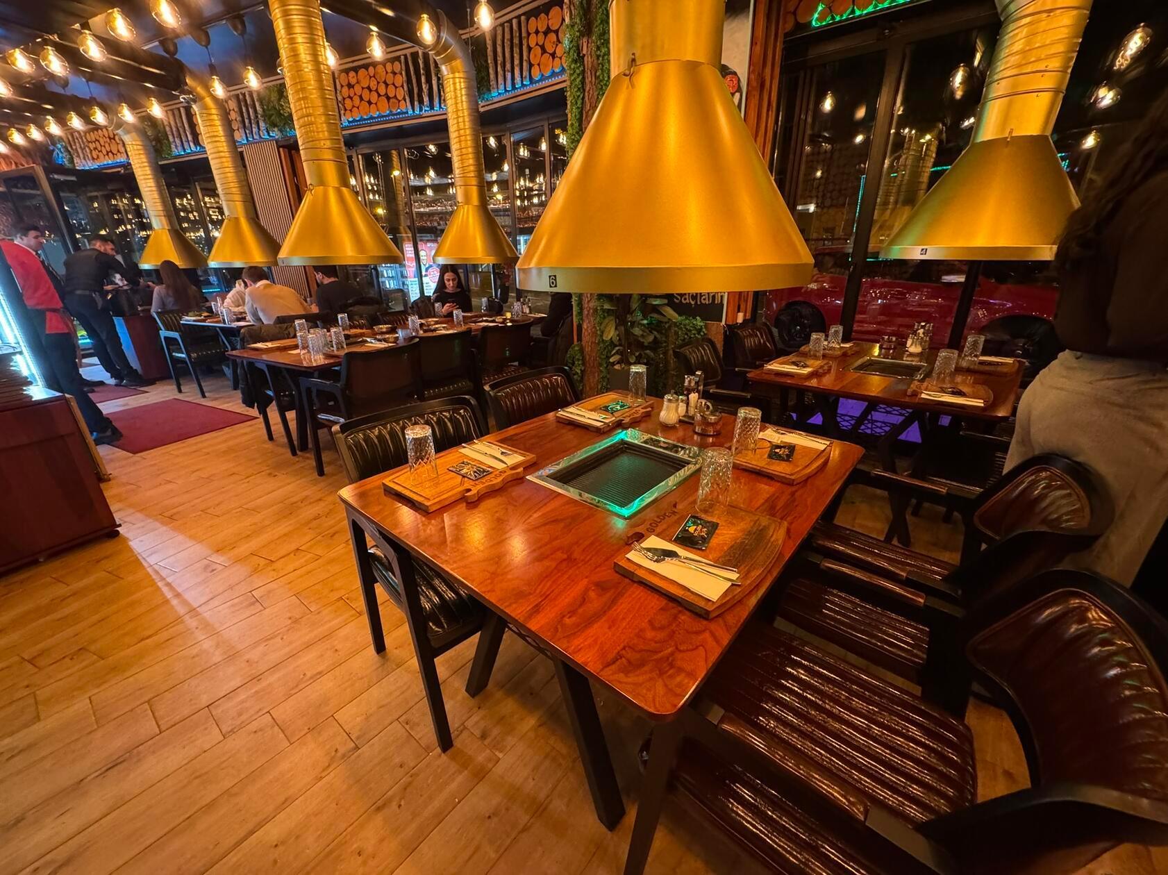 120 Plätze bietet das Restaurant. Im Sommer dann auch Bestuhlung im Hinterhof.