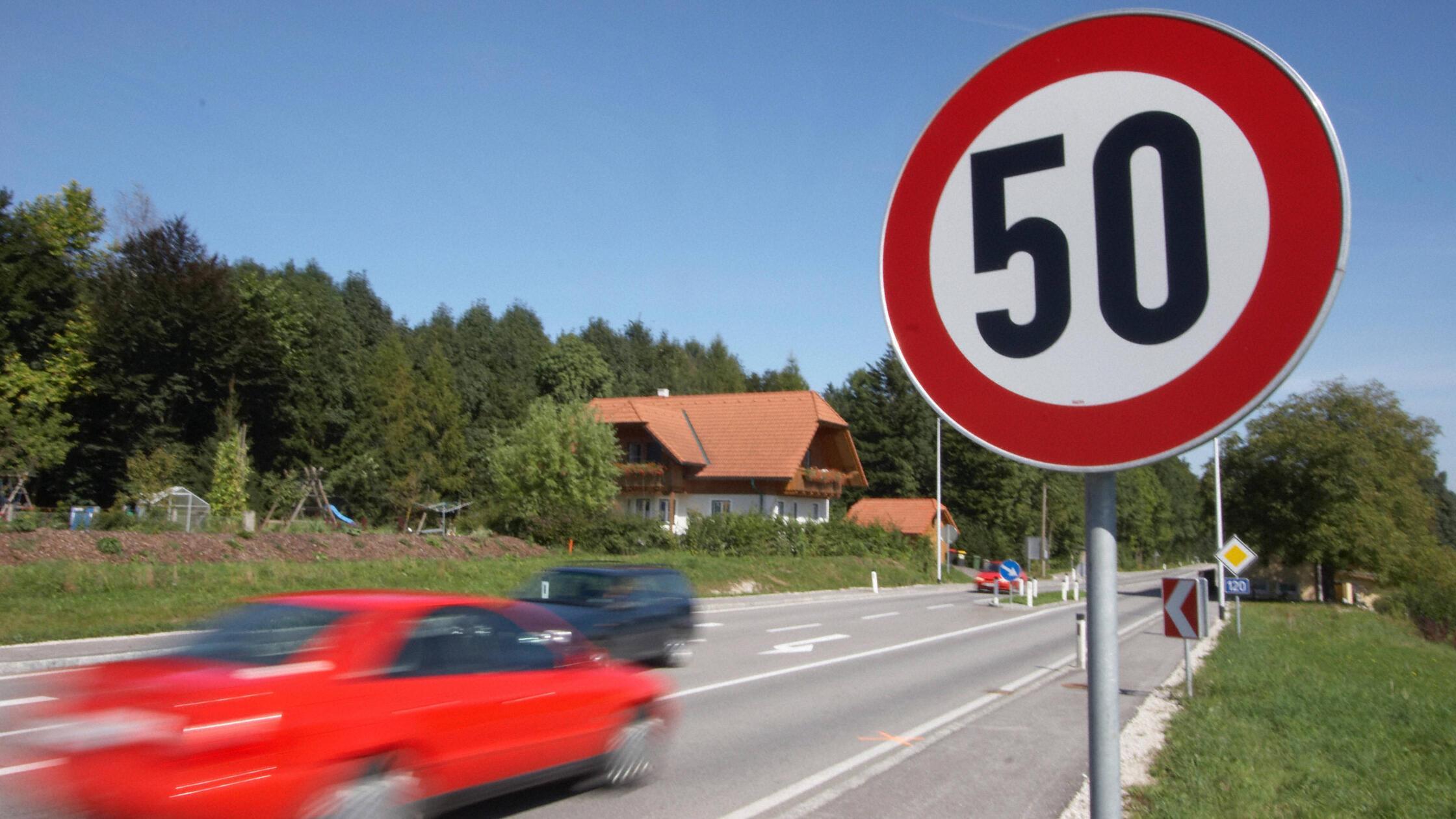 Autobahn 40 Km H Zu Schnell