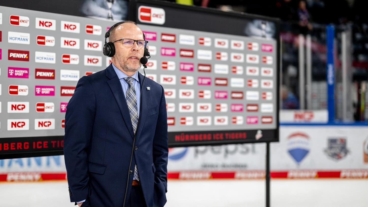 Stefan Ustorf (Sportdirektor der Nürnberg Ice Tigers) zeigt sich sauer und enttäuscht im Nachspiel-Interview. Stefan Ustorf (Sportdirektor der Nürnberg Ice Tigers) zeigt sich sauer und enttäuscht im Nachspiel-Interview.