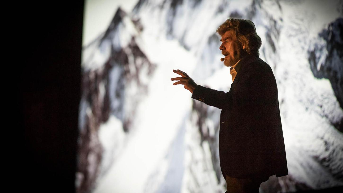 Bergsteigerlegende Reinhold Messner spricht in Röthenbach über sein Leben und seine wichtigsten Erkenntnisse. Bergsteigerlegende Reinhold Messner spricht in Röthenbach über sein Leben und seine wichtigsten Erkenntnisse.