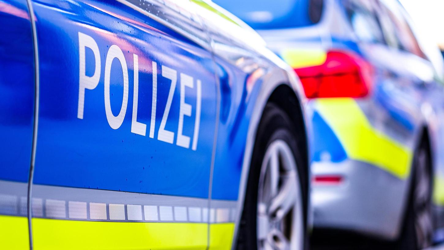typical police vehicle in germany - translation: police typical police vehicle in germany - translation: police