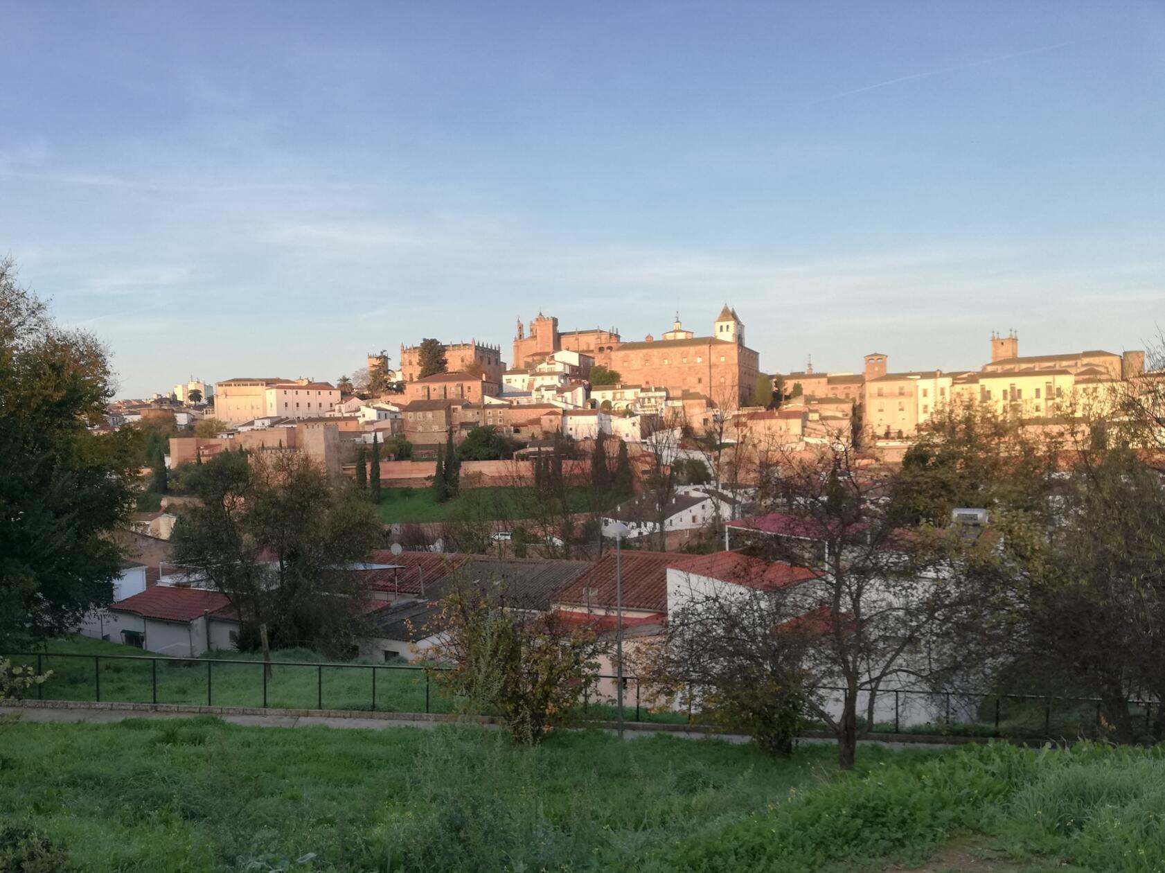 Cáceres wiederum lädt ein in eine Reise ins spanische Mittelalter.