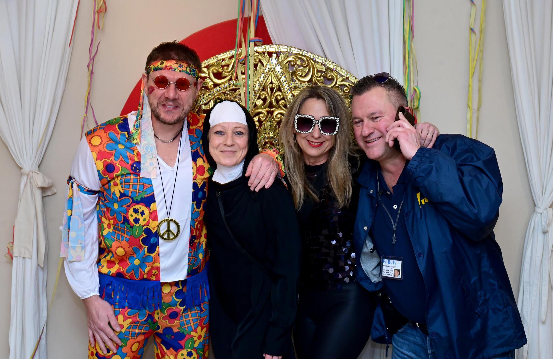 Alle der rund 1.200 Gäste legten sich mit ihren Kostümen und Verkleidungen mächtig ins Zeug.