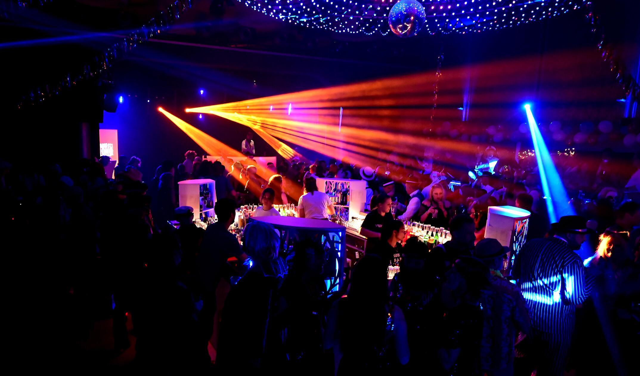 Zu guter Musik konnte ausgelassen getanzt und gefeiert werden.