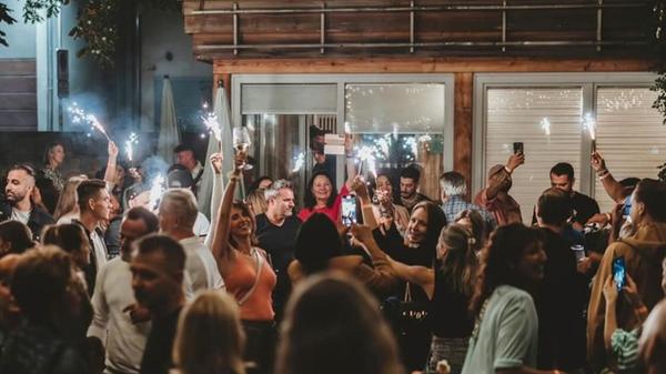 Die Veranstaltungsreihe "infinity beatz" geht am Freitag, 7. Februar, in die nächste Runde. Ab 19 Uhr heizen verschiedene DJs die Nürnberger Falco Manufaktur ordentlich ein. Der Eintritt der Veranstaltung kostet zehn Euro. Bis 1 Uhr stehen Thor hart, NoDrama und Trinity Samba dancerin an den Deks.