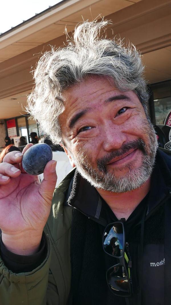In der Region Hakone kochen sie Eier im heißen Thermalwasser. Dabei wird die Eierschale schwarz.