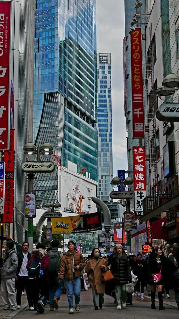 In Tokio explodiert das Leben.