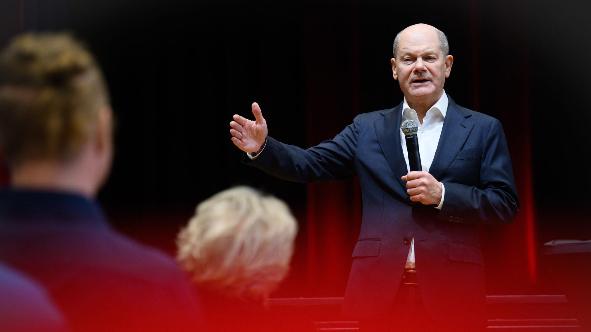 Kanzler Scholz k&uuml;ndigt rasche EU-Reaktion auf US-Z&ouml;lle an