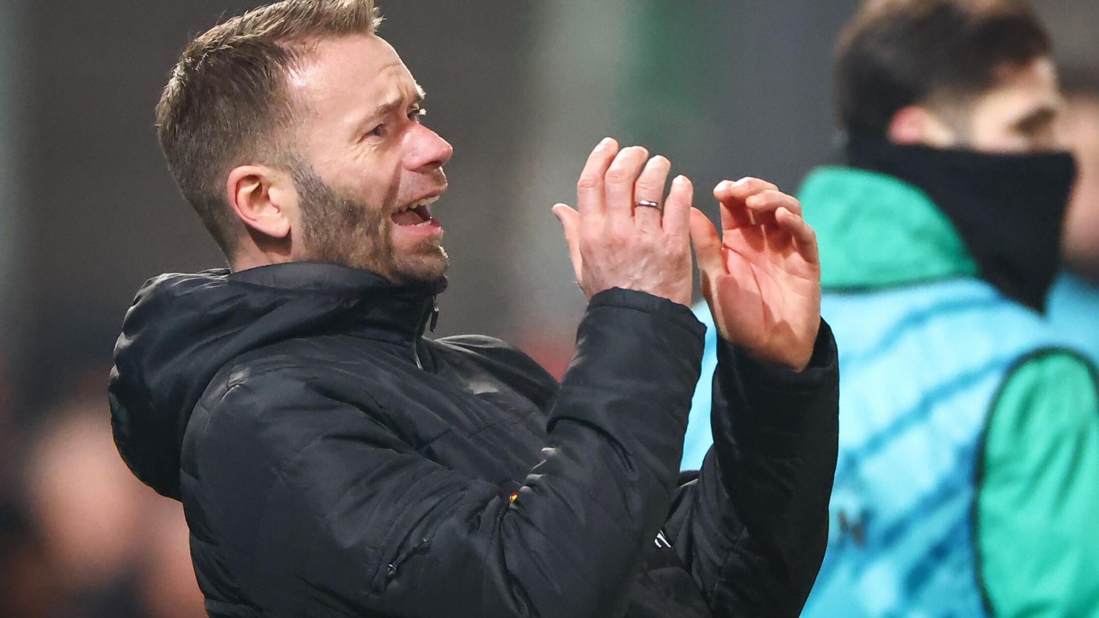 Jahn Regensburgs Trainer Patz f&uuml;r ein Spiel gesperrt