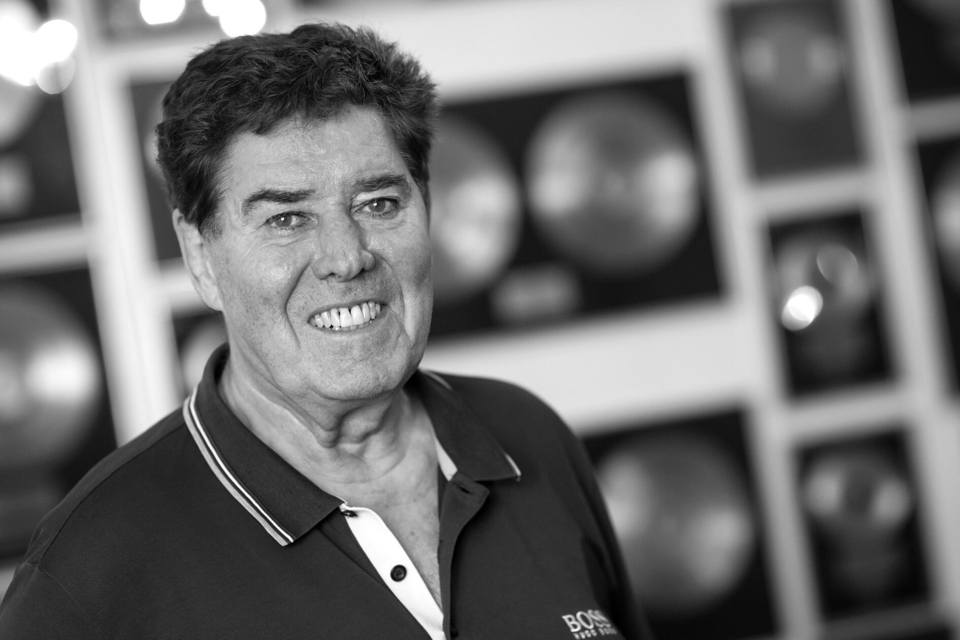 Der Musikproduzent Jack White, der mit bürgerlichem Namen Horst Nußbaum heißt, ist im Alter von 85 Jahren am 16. Oktober verstorben. Er gehörte zu den erfolgreichsten Musikproduzenten in Deutschland.