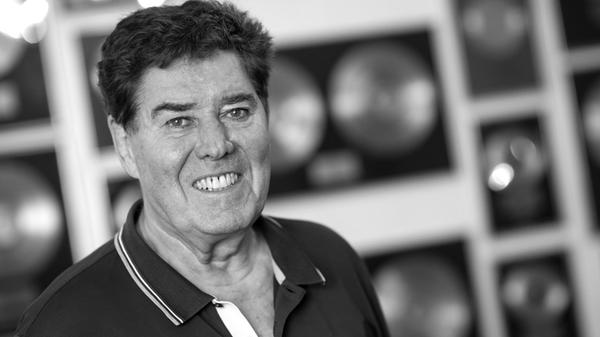 Der Musikproduzent Jack White, der mit bürgerlichem Namen Horst Nußbaum heißt, ist im Alter von 85 Jahren am 16. Oktober verstorben. Er gehörte zu den erfolgreichsten Musikproduzenten in Deutschland.