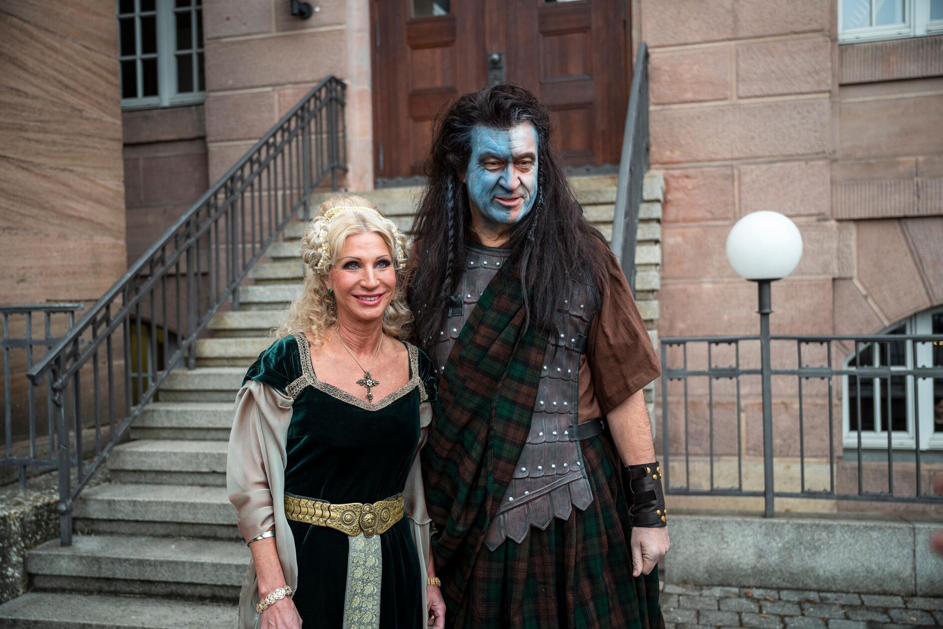 Markus Söder (r, CSU), Bayerns Ministerpräsident, 