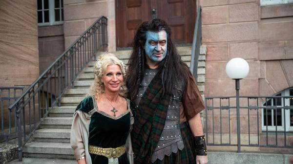 Markus Söder (r, CSU), Bayerns Ministerpräsident,