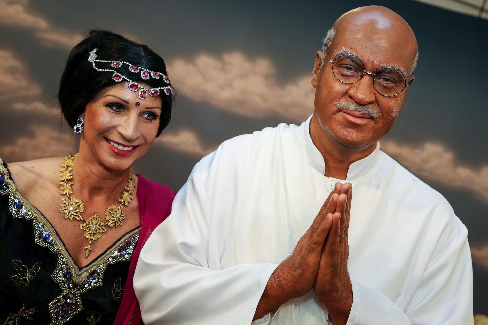 Ein politisch weniger korrektes Kostüm: 2015 erschien Söder als Friedensnobelpreisträger Mahatma Ghandi. Im Nachhinein wurde Söder für das Kostüm "Blackfacing" vorgeworfen, eine rassistische Praxis, die stereotype Darstellungen nicht-weißer Menschen bedient.