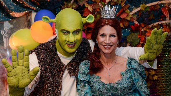 Ach du "Shrek": 2014 feiern Markus Söder und seine Frau Karin als Shrek und Prinzessin die "Fastnacht in Franken".