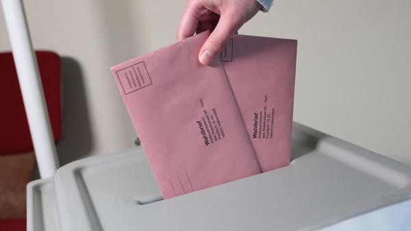 11.02.2025, Sachsen-Anhalt, Wernigerode: Briefwahl