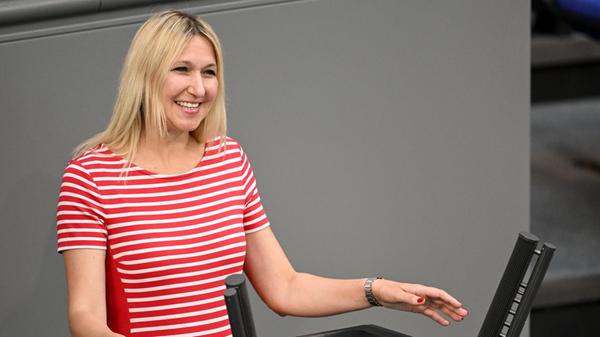 Bundestag_Abschluss_74045444