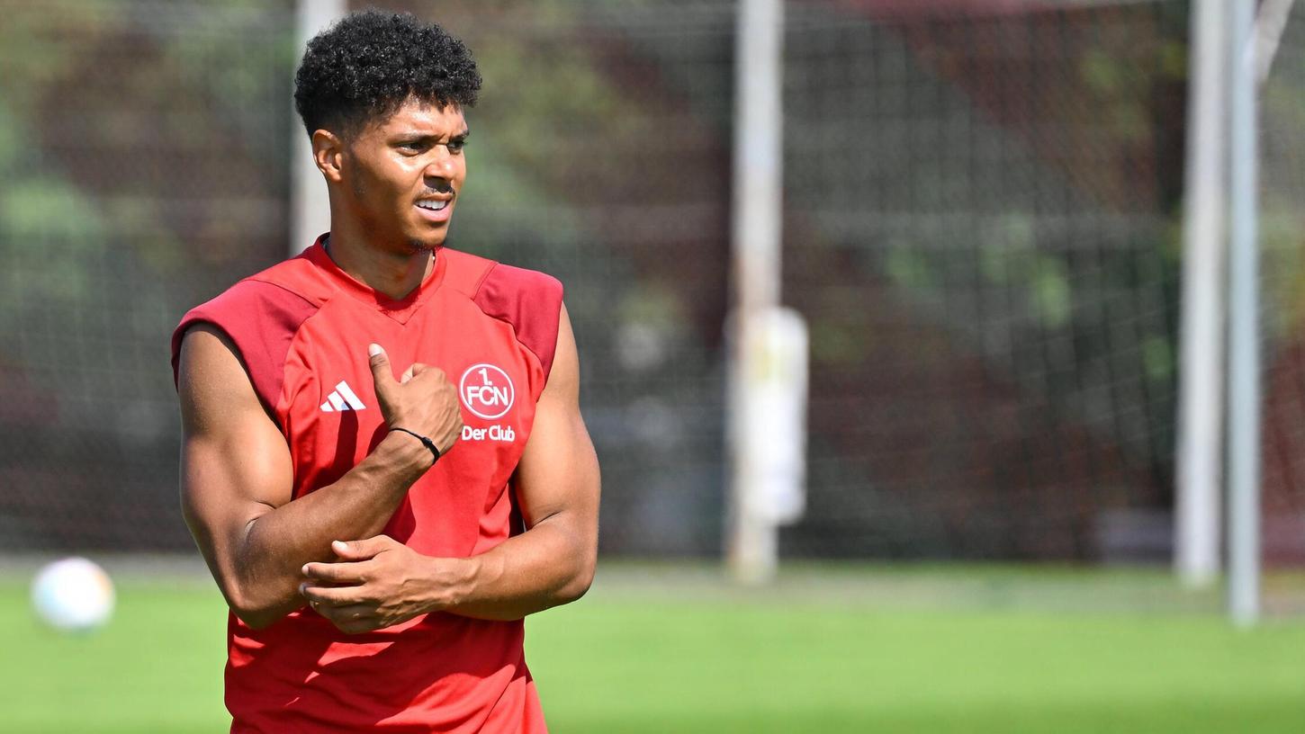 Niklas-Wilson Sommer beim Training der U23 am Valznerweiher. Niklas-Wilson Sommer beim Training der U23 am Valznerweiher.