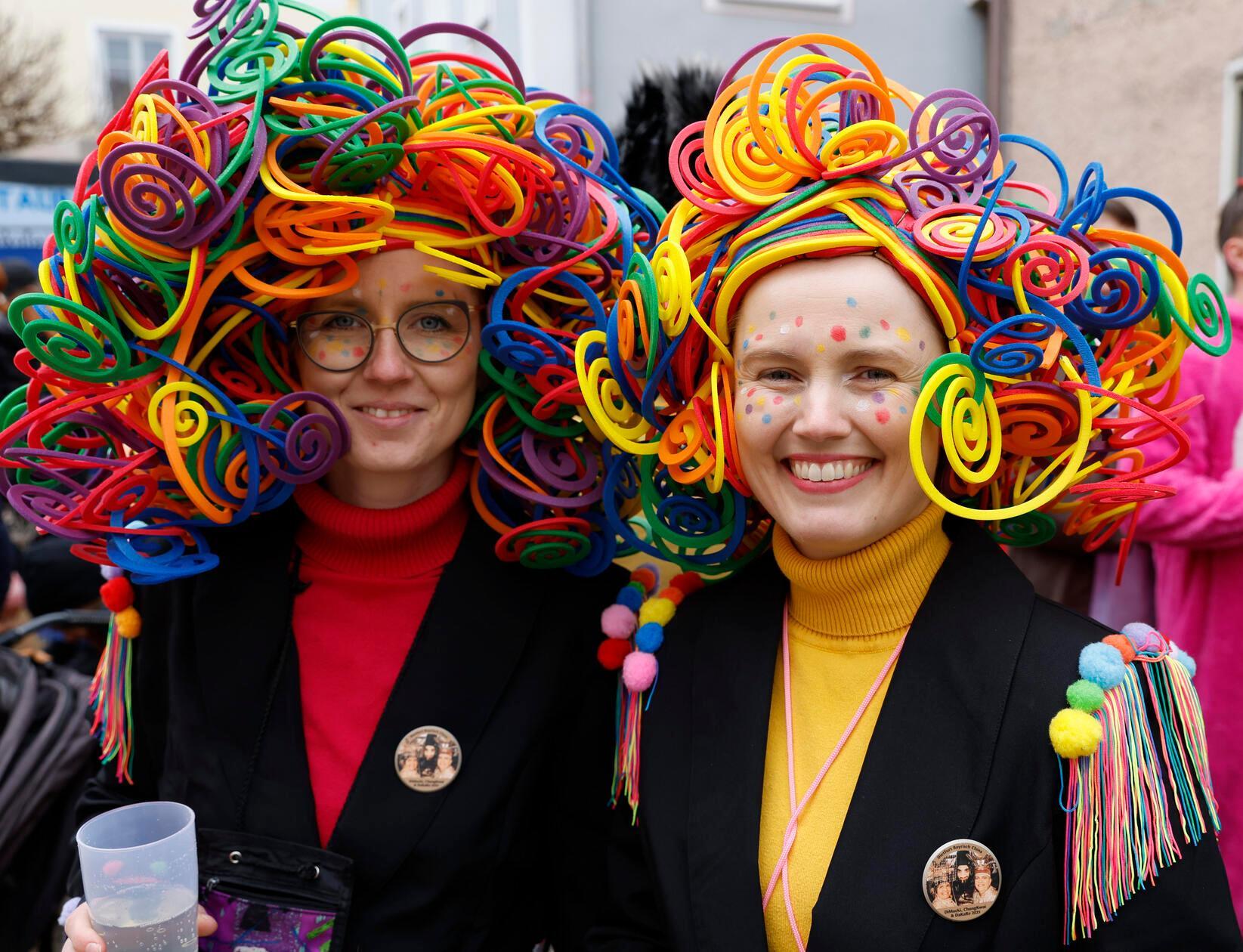 Seit etwa sechs Jahren werden Vorwürfe laut, nach denen die Veranstaltung unter anderem wegen des sogenannten Yellow Facings nicht mehr zeitgemäß sei.