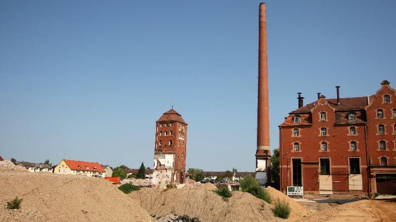 Bilder: Der Tucher-Turm ist Geschichte