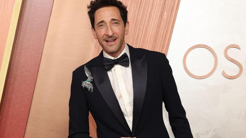 Adrien Brody gewann die Auszeichnung für den besten Hauptdarsteller bereits zum zweiten Mal. Adrien Brody gewann die Auszeichnung für den besten Hauptdarsteller bereits zum zweiten Mal.