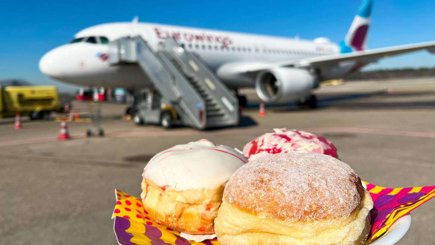 Die "fünfte Jahreszeit" ist auch im Airport Nürnberg in vollem Gange. Viele nutzen die Ferien aber auch für einen Urlaub in der Sonne. Die "fünfte Jahreszeit" ist auch im Airport Nürnberg in vollem Gange. Viele nutzen die Ferien aber auch für einen Urlaub in der Sonne.
