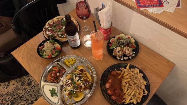 Neben Kneipe und Späti hat das "KBH" auch gute Argumente ein Imbiss zu sein.