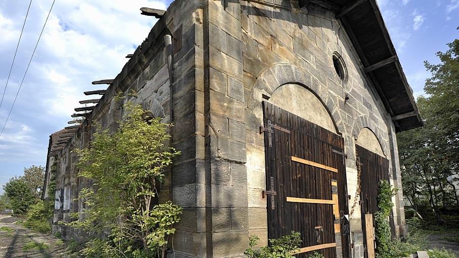 Historischer Lokschuppen: Neuer Anlauf zum Rettungsversuch