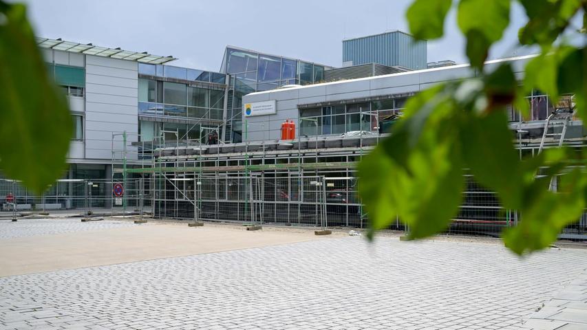 Am Donnerstag und Freitag legen Klinikbeschäftigte in Forchheim (Bild) und Ebermannstadt die Arbeit nieder. Am Donnerstag und Freitag legen Klinikbeschäftigte in Forchheim (Bild) und Ebermannstadt die Arbeit nieder.