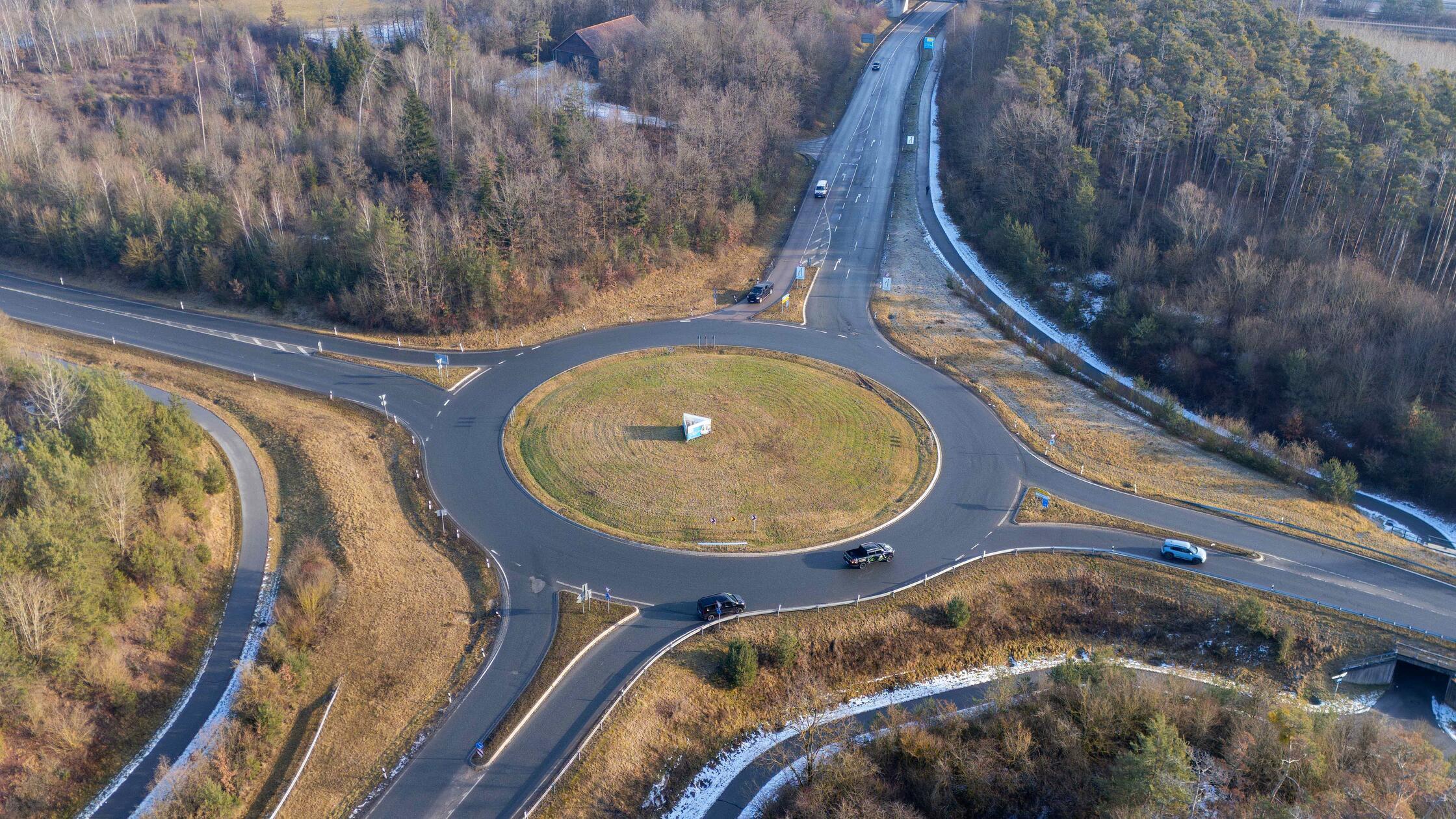 260116_Allersberg_Kreisverkehr_A9_Bahnhof_West1+2_