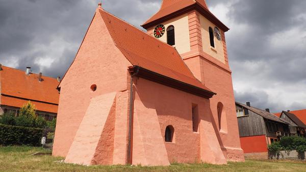 Mäbenberg_außen: Das Kirchlein in Mäbenberg ist fü