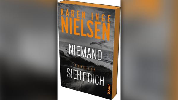 Top-Tipp für Fans von Stieg Larsson und Arne Dahl. Im zweiten Fall der Gernzland-Krimis ermitteln Mads Lindstrøm und Thomas Beckmann im Mordfall einer Pastorin im dänischen Bylderup und einer Leiche im Moor auf der deutschen Seite der Grenze. Beckmann ruft den beurlaubten Lindstrøm zu Hilfe und schon bald finden die beiden heraus, auf welche düstere Art die beiden Fälle zusammenhängen. Als ein drittes Opfer auftaucht, bekommt der Fall eine ganz neue Dynamik. Erscheinungstermin: 2. Mai 2025, Piper, 15 Euro