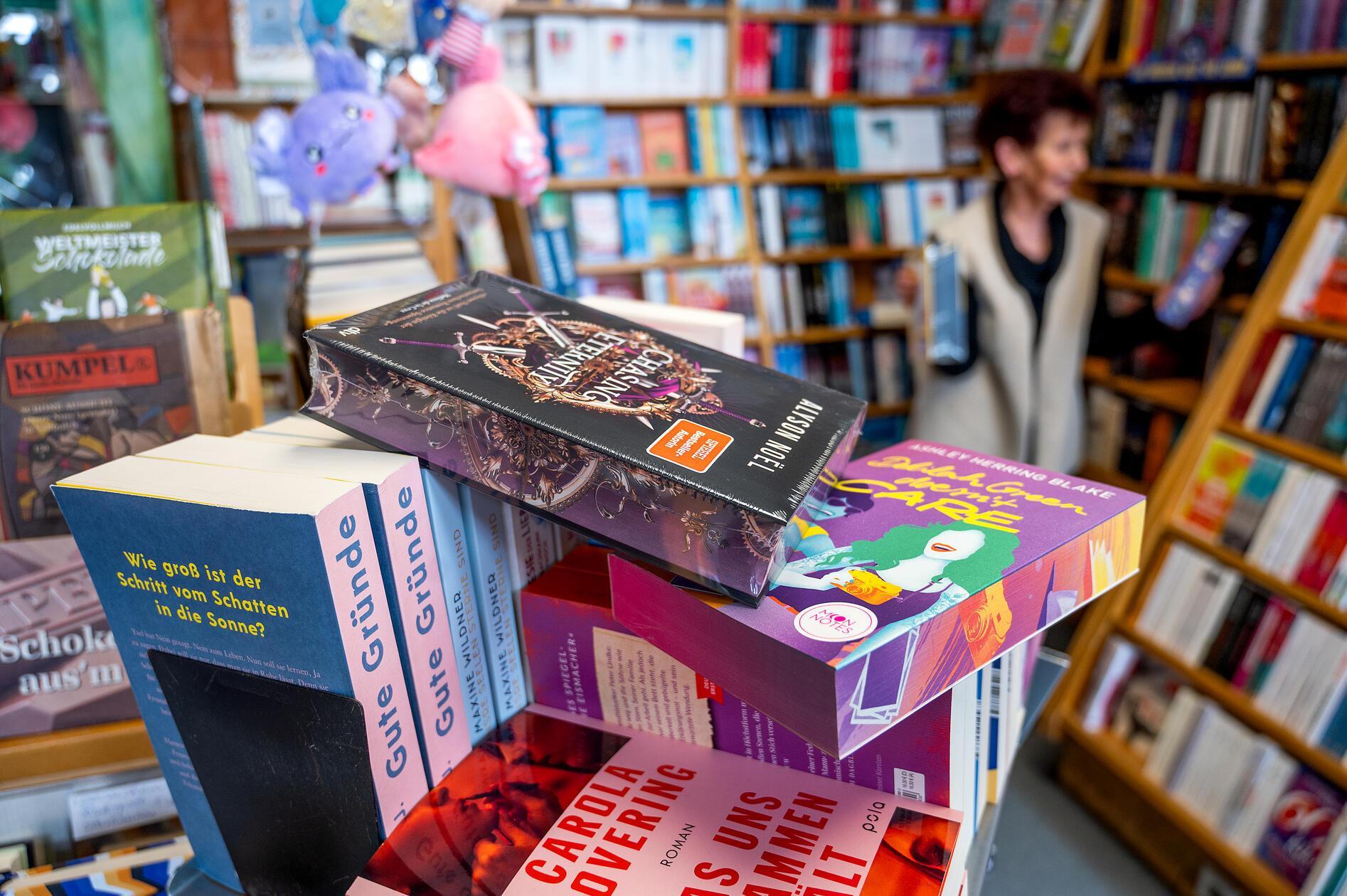 B&uuml;cher-Ver&ouml;ffentlichungen im Mai: Neuerscheinungen von Romanen, Krimis, Thrillern und mehr