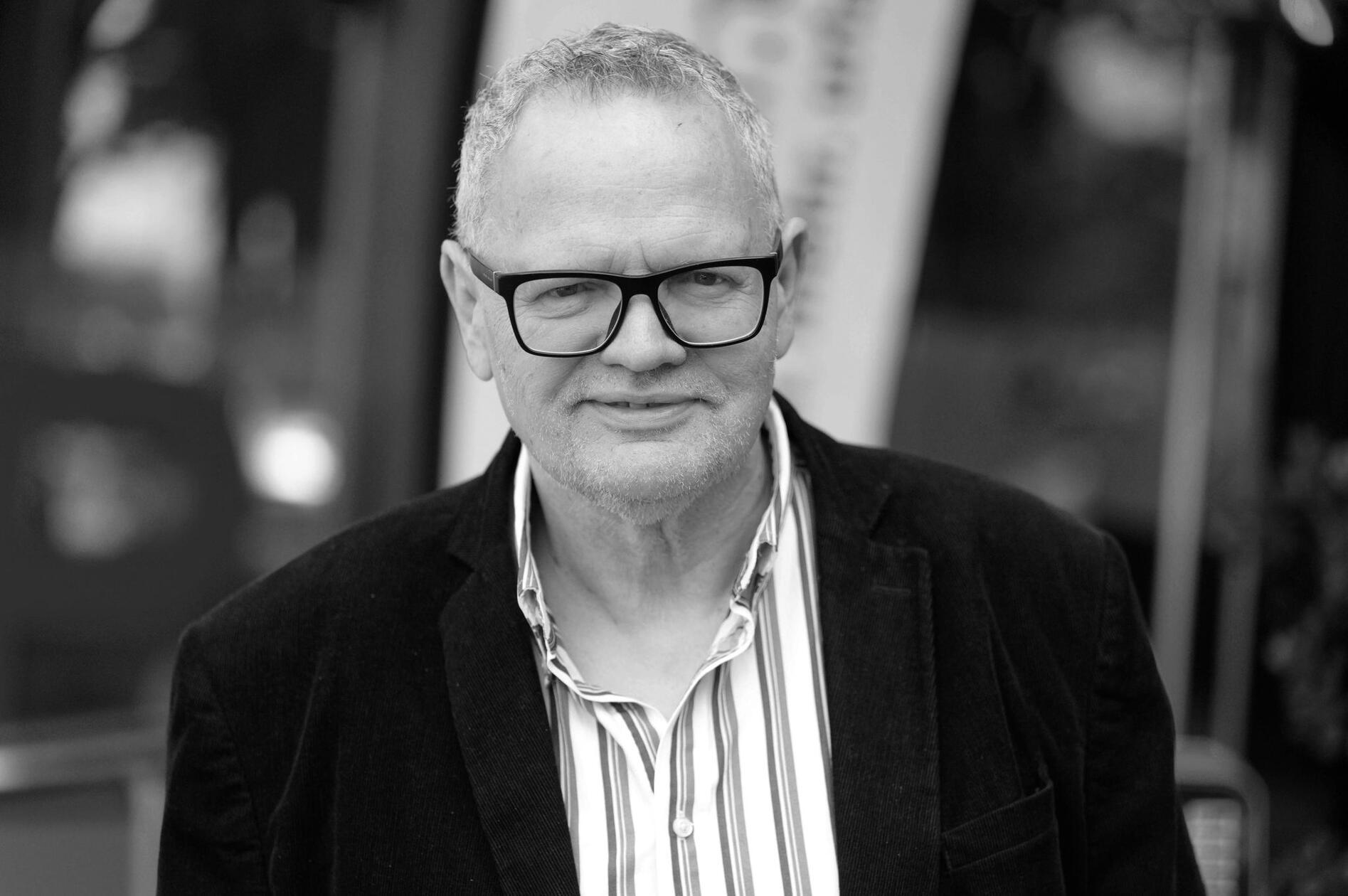 Er war ein Unikat, das Gesicht und vor allem die Stimme des deutschen Fußballs: Kult-Reporter Ulrich "Ulli" Potofski ist im Alter von 73 Jahren nach kurzer, schwerer Krankheit am 3. August 2025 gestorben.