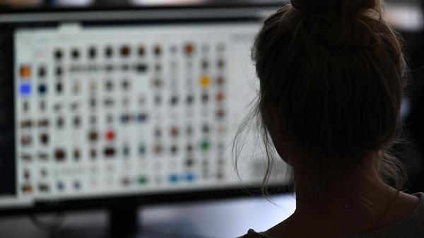 ARCHIV - 15.04.2021, Hessen, Gießen: Eine Kriminal