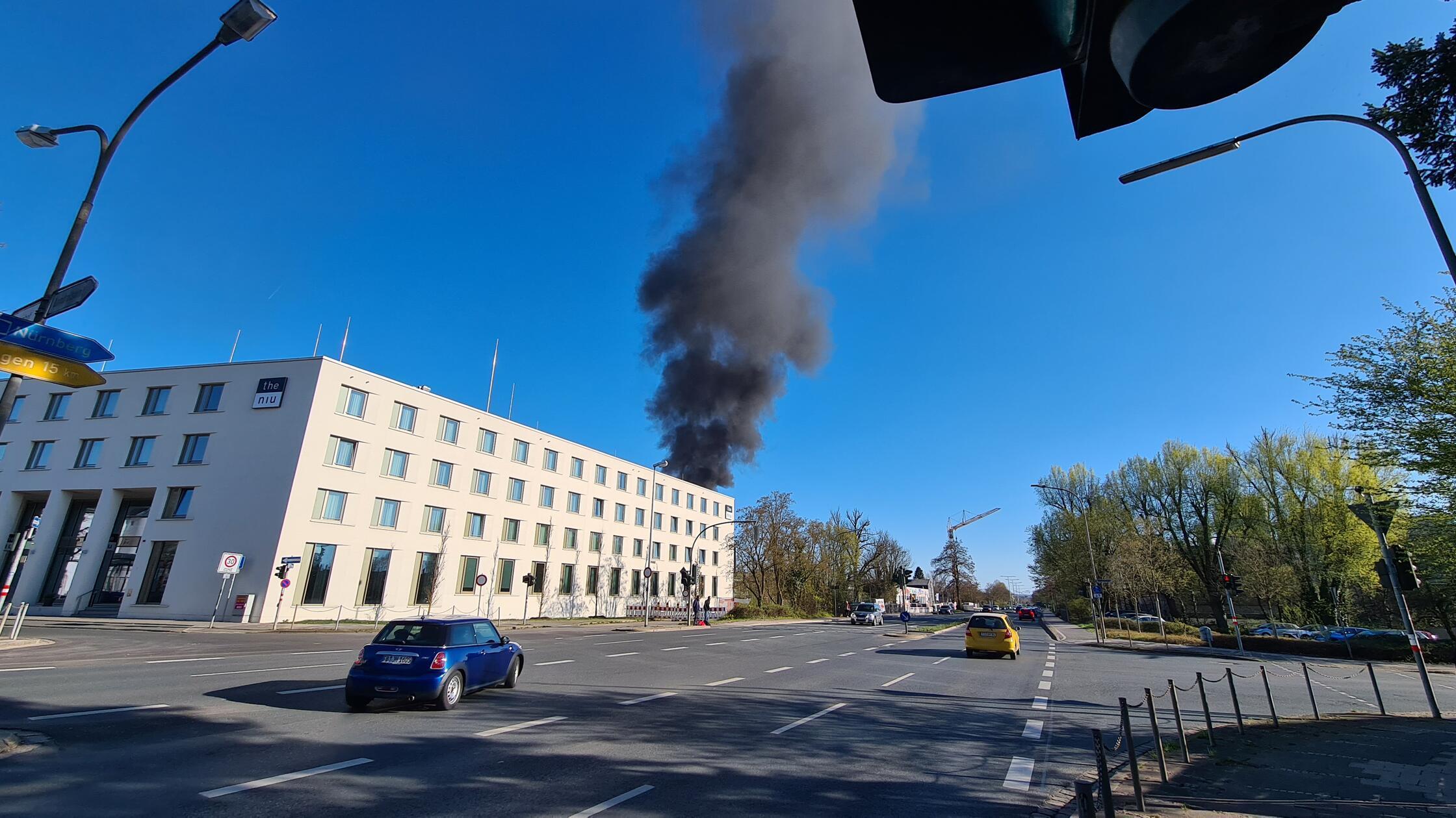 Ein Großbrand beim Entsorgungsunternehmen Fritsche in der Steinbühlstraße.