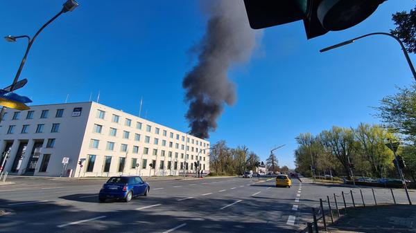 Ein Großbrand beim Entsorgungsunternehmen Fritsche in der Steinbühlstraße.