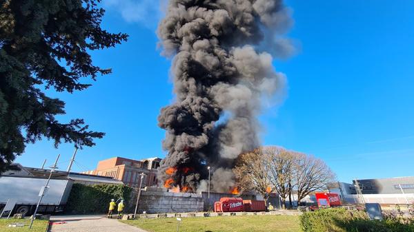 Schnell traf die Feuerwehr ein.