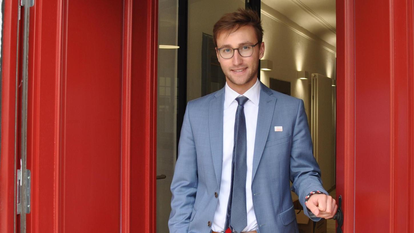 Er soll nach dem Willen der Freien Wähler der neue Ansbacher Landrat werden: Ornbaus Bürgermeister Marco Meier. Er soll nach dem Willen der Freien Wähler der neue Ansbacher Landrat werden: Ornbaus Bürgermeister Marco Meier.