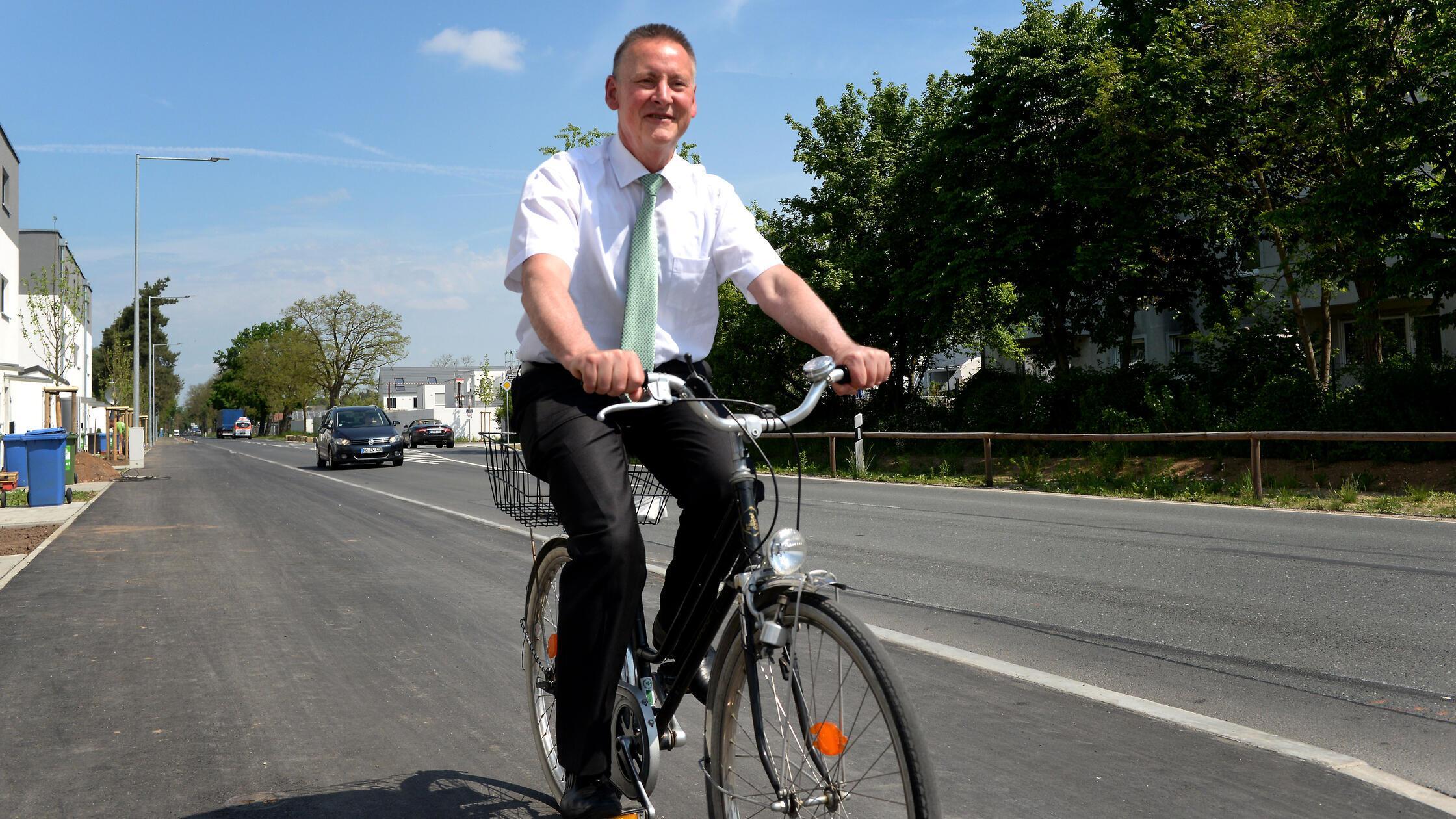Einweihung erweiterter Radweg an der Stadelner