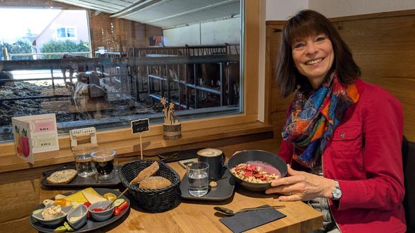 Frühstück im Kuhstall-Café