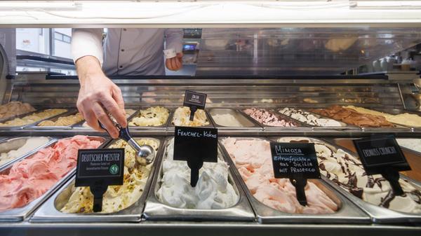 PRODUKTION - 23.03.2023, Bayern, Schwabach: Versch