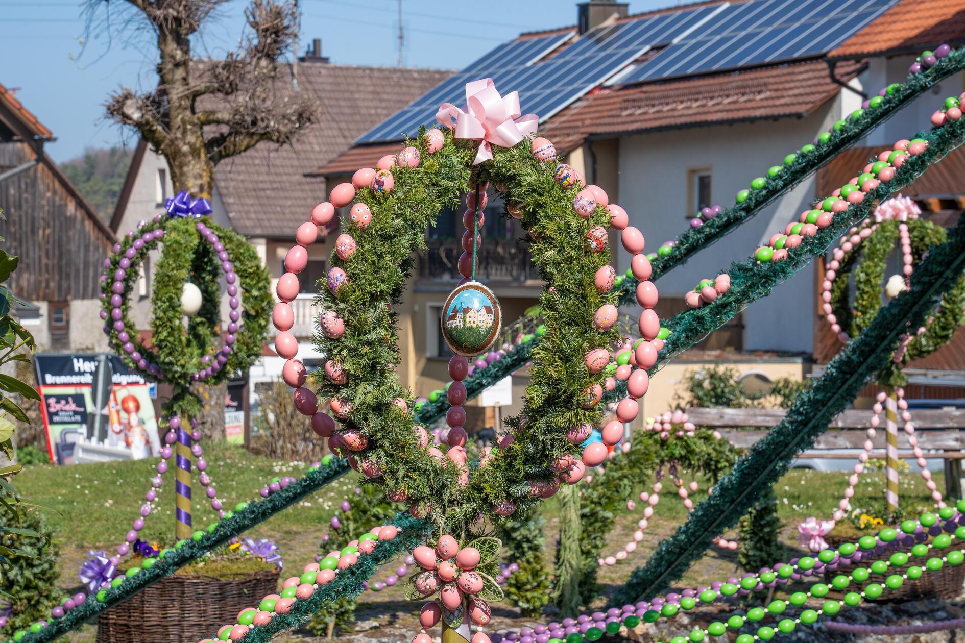Im Rekordjahr 2000 waren es sogar ganze 11.108 Eier.